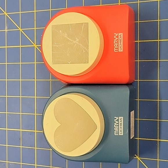 Marvy Uchida - Large Paper Paper Punch Set of 2 Heart & Square - Picture 1 of 3